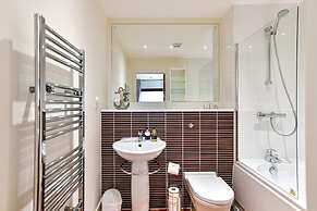 Just Stay Wales – Meridian Quay Penthouses