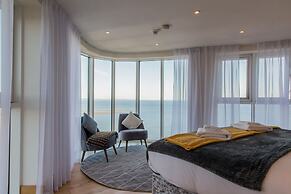 Just Stay Wales – Meridian Quay Penthouses