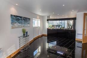 Just Stay Wales – Meridian Quay Penthouses