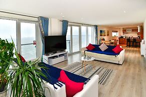 Just Stay Wales – Meridian Quay Penthouses