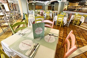 Holiday World VILLAGE Hotel