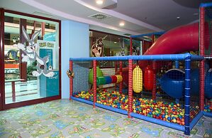 Holiday World VILLAGE Hotel