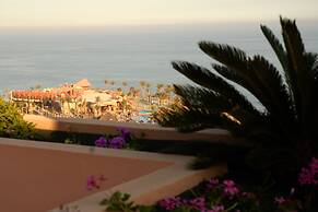 Holiday World VILLAGE Hotel