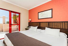 Holiday World VILLAGE Hotel