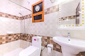 Super OYO 107 Ras Al Hadd Waves Hotel