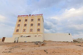 Super OYO 107 Ras Al Hadd Waves Hotel