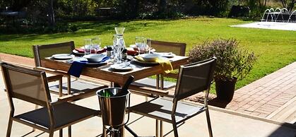 Esther's Country Lodge