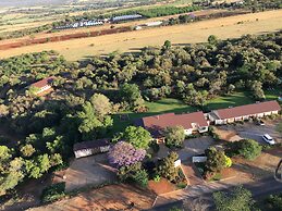 Esther's Country Lodge