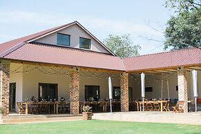 Esther's Country Lodge