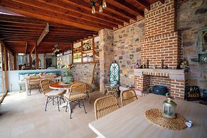 Cunda Tas Otel By Taze