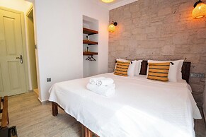 Cunda Tas Otel By Taze