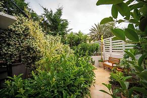 Cunda Tas Otel By Taze