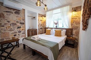 Cunda Tas Otel By Taze