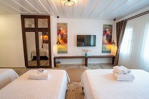 Cunda Tas Otel By Taze