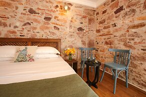 Cunda Tas Otel By Taze