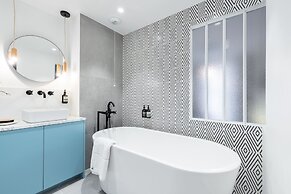 L'Abeille Boutique Apartments