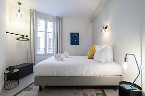 L'Abeille Boutique Apartments