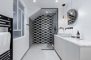 L'Abeille Boutique Apartments