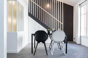 L'Abeille Boutique Apartments