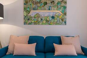 L'Abeille Boutique Apartments