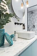 L'Abeille Boutique Apartments