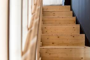 L'Abeille Boutique Apartments