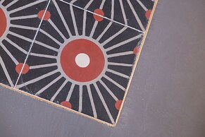 L'Abeille Boutique Apartments