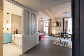 L'Abeille Boutique Apartments