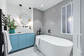 L'Abeille Boutique Apartments