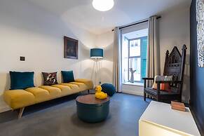L'Abeille Boutique Apartments