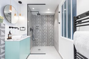 L'Abeille Boutique Apartments