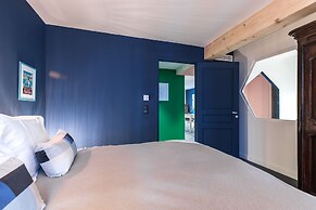 L'Abeille Boutique Apartments