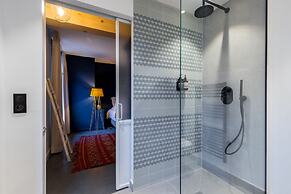 L'Abeille Boutique Apartments