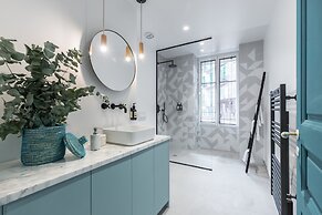 L'Abeille Boutique Apartments