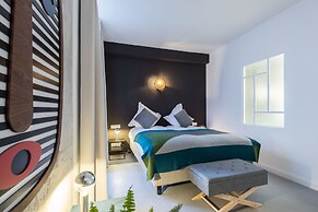 L'Abeille Boutique Apartments