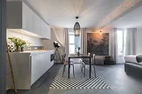 L'Abeille Boutique Apartments