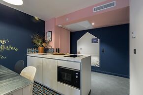 L'Abeille Boutique Apartments