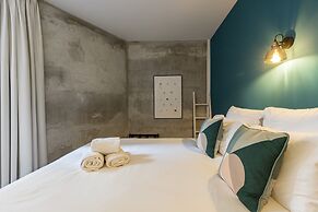 L'Abeille Boutique Apartments
