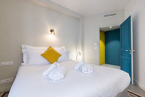 L'Abeille Boutique Apartments