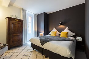 L'Abeille Boutique Apartments