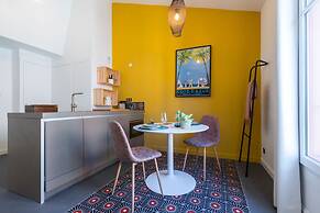 L'Abeille Boutique Apartments