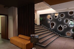 Hotel La Falaise Bonapriso