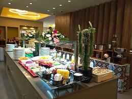 Hotel La Falaise Bonapriso