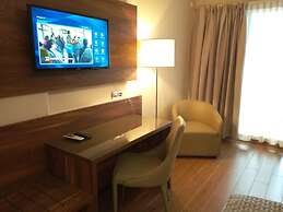 Hotel La Falaise Bonapriso