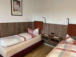 Hotel Boarding House Hohenwart