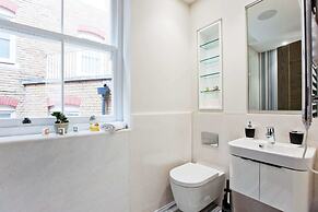 Luxury 2 bed with lift ac and concierge