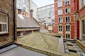 Luxury 2 bed with lift ac and concierge