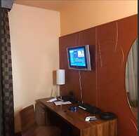 Laghi Room Only