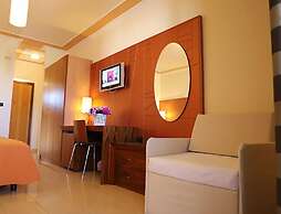 Laghi Room Only