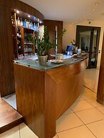 Laghi Room Only